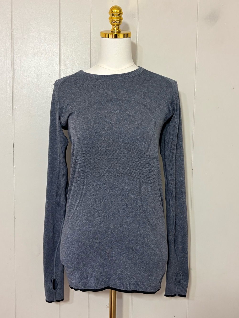 Lululemon Swiftly Tech Long Sleeve Shirt 2.0 Gray Black Trim Size 8